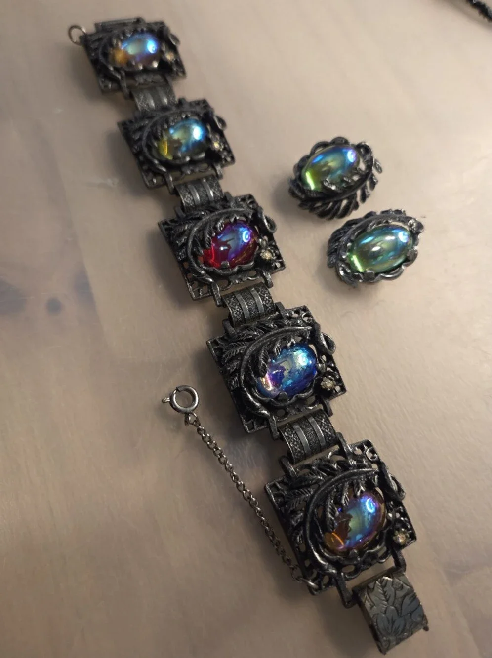 Vintage Iridescent Glass Cabochon Bracelet Earrings Set Silver Tone